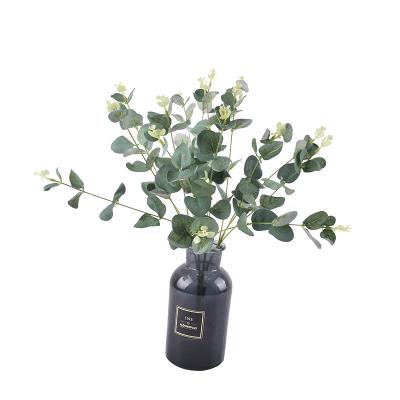 China Art Decor Factory Wholesale 16 Branches Eucalyptus Bouquet Plant Soft Silk Artificial Wedding Table Home Decor for sale