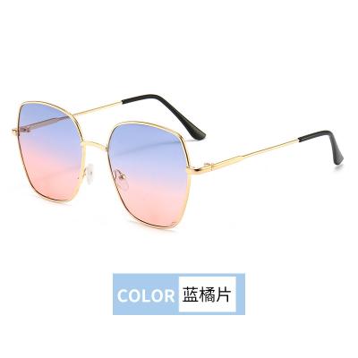 China Fashion Sunglasses New Shape Gradient Shades Womens Sunglasses Full Frame Metal UV Protection Sunglasses for sale