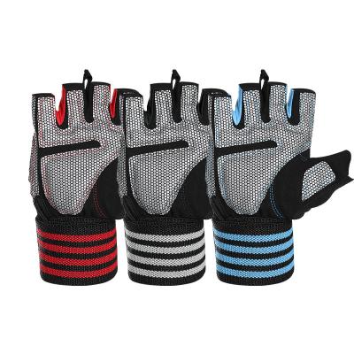 China Breathable Outdoor Sports Training Mountaineering Camping Motorcycle Riding Half Finger Gloves Cycling Gloves for sale