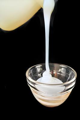 Cina Emulsione acrilica di stirene liquido bianco lattico per carta resistente all' olio e al calore in vendita