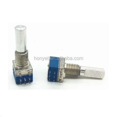 China 8mm Metal Incremental Shaft Rotary Encoder Without Switch 10 Pulses 20 Detent for sale