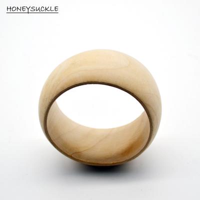 China Environmental Friendly Large Wide Plain Unfinished Natural Wooden Wood Round Bangle Wholesale Wooden Bracelets for sale