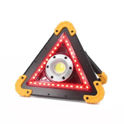 China Multifunctional LANDSCAPE work lamp for repair road use triangle working warning light rechargeable zu verkaufen