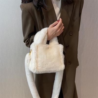 China Fashion\2022 Comfortable\durable Plush Shoulder Bag Stylish Faux Fur Tote Bag Womens Handbag Lady Wholesale Designer AFORUNADO for sale