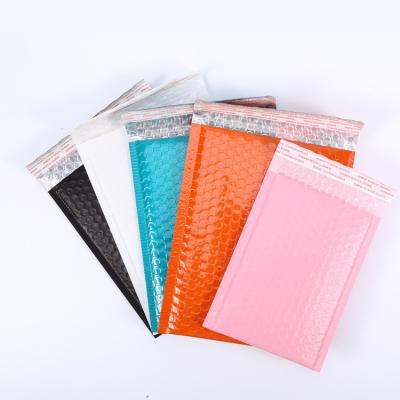 China Strong Adhesive/Shock-resistance/Waterproof/Nice Printing Custom Printed Charm Bubble Wrap Mailing Bags Metallic Holographic Poly Rainbow Bubble Mailers for sale