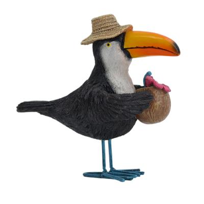 China Europe Animal Toucan With Metal Feet Decoration Ornament Resin Craft Table Home Crafts for sale