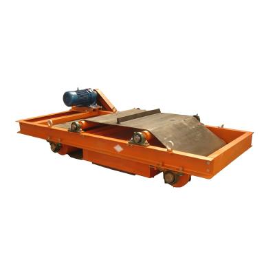 China Ferrous Automatic Cleaning Iron Removing Permanent Magnetic Separator For Conveyor Belt for sale