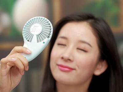 China 2018 Portable Summer Handy Rechargeable Pocket Mini USB Cooling Fan for sale