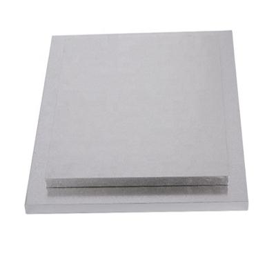 China Food China Wholesale High Quality Corrugated Silver Square Cake Base for sale