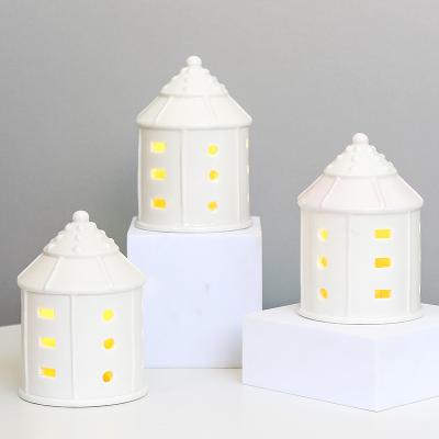 China Ceramics.led lights fine china Christmas home decoration LED lighted ceramic White House decoration for sale