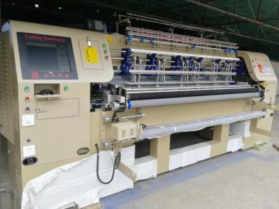 China máquina estofando da canela do Lockstitch 210m/h com cremalheira e rolos à venda