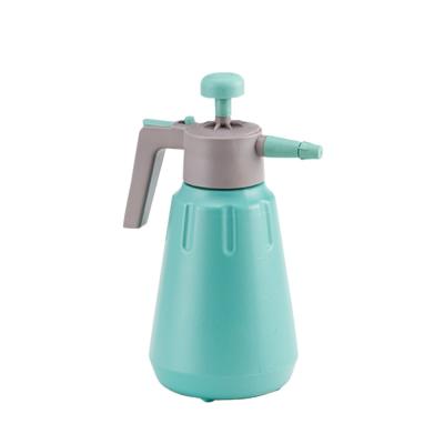 China Agriculture Denbez 1L 2L Plants Watering Mini Hand Pressure Sprayer For Flower for sale