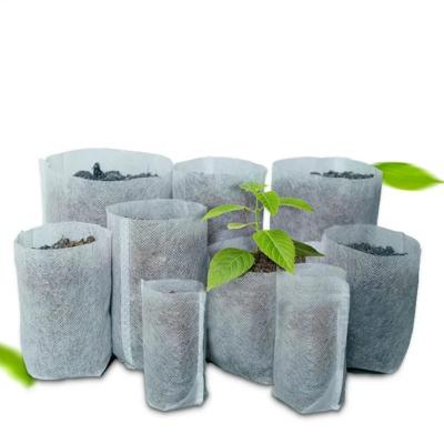 China Recyclable Plant Fiber Vegetable Grow Pots White Color Non Woven Plant Nursery Grow Bags for sale