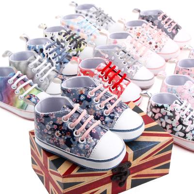 China Wholesale Hot Selling Lightweight Canvas Shoes Soft Sole First Walker Baby Boy Girl Toddler Walking Shoes Prewalkers Sneakers for sale