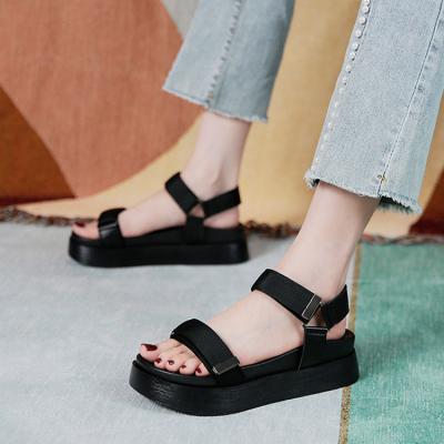 China Other Summer Ladies Sandals Flat Shoes For Women Platform Sandalia Cross Strap Fashion Chain Sandals for sale