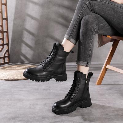 China Genuine Handmade British Anti-slippery Ladies Warmth Plush Cow Leather Boots Woman Style Winter Boots Retro Leather Shoes 6015-1 for sale