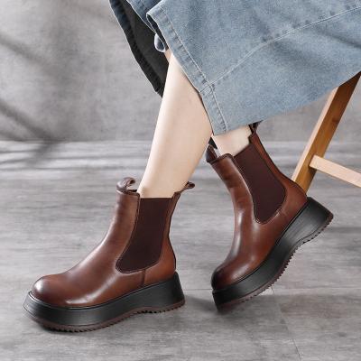 China 8891 Soled Genuine Anti-slippery Genuine Soled Ankle Boots Retro Chelsea Boots Real Cow Leather Woman Winter Leather Shoes Ladies Handmade Platform for sale