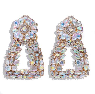 China FASHIONABLE Diamond Inlaid Geometric Full Earrings Luxury Diamond Super Snap Earrings for sale