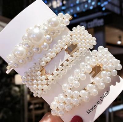 China Korean Fashion Fish Line Acrylic Beaded Pin Large Acrylic Hair Clip Pin Set Retro Platypus Pearl French Romantic Resin Hairpin for sale