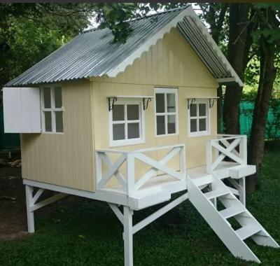 China Different design easily assembled wooden play house with playhouse/play house for sale for sale