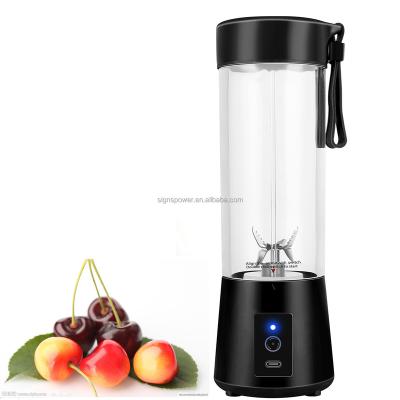 China Mini Car Household USB Rechargeable Fruit Juicer Portable Blender With Typce-C Port for sale