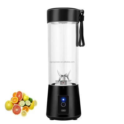 China Portable USB Rechargeable Juicer Car Mini Home Kitchen 380ml Blender Blender for sale