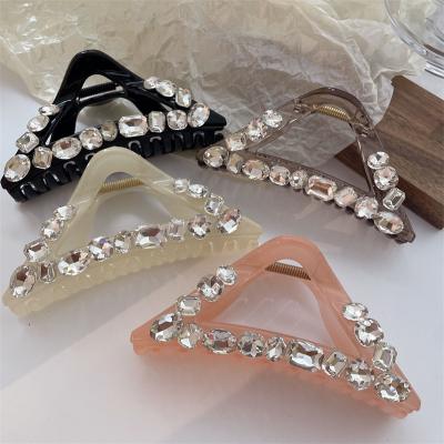 China Advanced Hair Claw Heavy Industry Triangle Sense Shark Clip Large Crystal Geometric Acrylic Clip Fashion Advanced Shark Clip Hair More Hair Card Female for sale