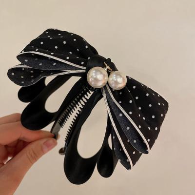 China Delicate butterfly hair claw clip bow hair fabric hair clip popular temperament beautiful for loose girl for sale