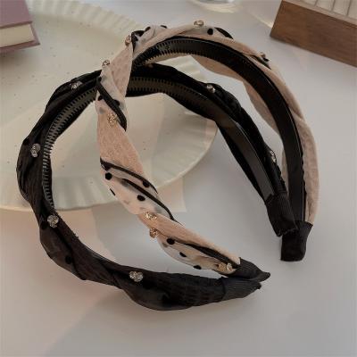 China New Retro Style College Style Hairband Hairband Twisted Fashion Non-slip Makeup Elastic Headband For Women Girls for sale