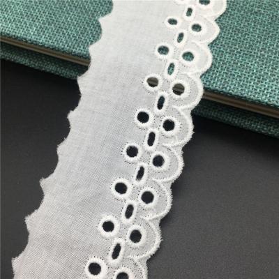 China Factory Hot-selling fashion water soluble hollow out cotton embroidery lace shirts lace home textile lace for sale