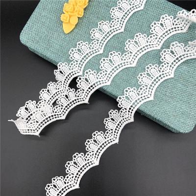 China Factory Fashion Polyester Lace Hot-selling Shirts Water Soluble Lace Home Textile Lace for sale