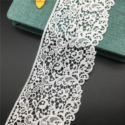 China Factory Fashion Polyester Lace Hot-selling Shirts Water Soluble Lace Home Textile Lace for sale