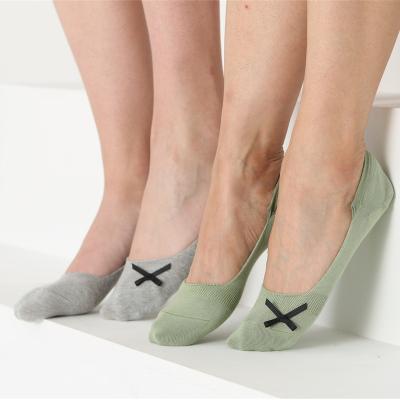 China Cotton Anti Slip Comfortable Ladies Invisible Socks Fashion Non Slip With Bow for sale