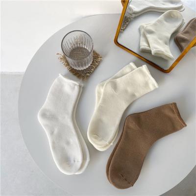 China 2022 new style sporty hot sale custom simple solid color women's socks comfortable ankle socks for sale