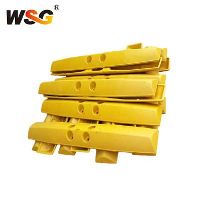 China Machinery Repair Shops Swamp Track Shoe D65 Track Pads 1413211292 Used For Bulldozer for sale