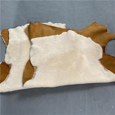 China Auto Upholstery Shearling Sheepskin Hides Sheared Sheepskin Fur Fur Material for sale