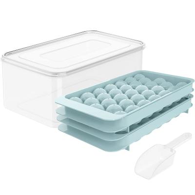 China Creative Ice Cube Tray Silicone Mold With Cover Summer Kitchen Bar Instrument 33 Viable Round Ice Hockey Ice Cube Tray Box for sale