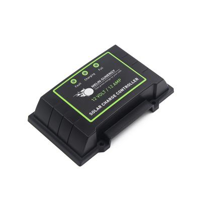 Cina Panello solare PWM impermeabile IP67 nero e controller di carica Indicatore LED automatico 12V 24V in vendita