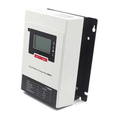 China 12Vdc DC DC-autobatterijoplader 30A met MPPT-zonnecontroller IP32-beschermingsgraad Te koop