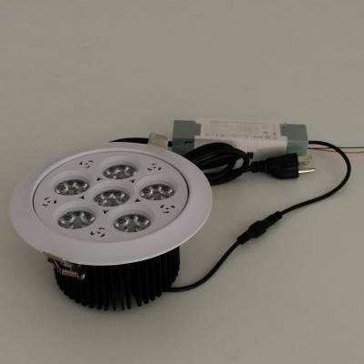 Κίνα Εργαλεία κοσμημάτων 36 μοίρες 3000k IP20 40w LED Downlight Ενσωματωμένο Φως Οροφής LED προς πώληση