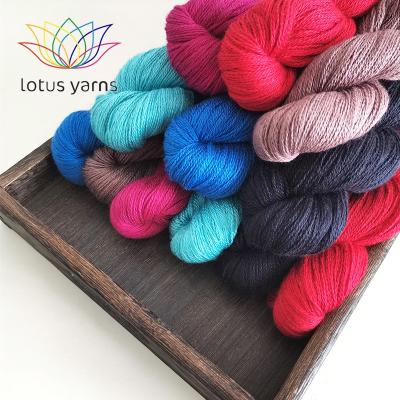 China High tenacity cashmere finger weaving loom yarn silky quality and softness hand knitting yarn for scarf and clothes for sale