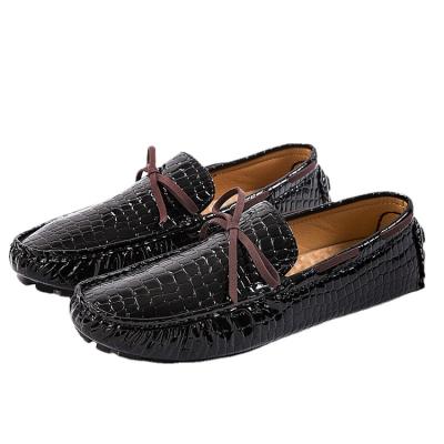 China fashion non-slip customized light weight and non-slip large size crocodile leather shoes for men for sale