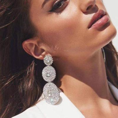 China Luxury Women Friendly Material Earrings Crystal Diamond Earrings Luxury Rhinestone Drop Wedding Baroque Bridal Fashion Jewelry for sale