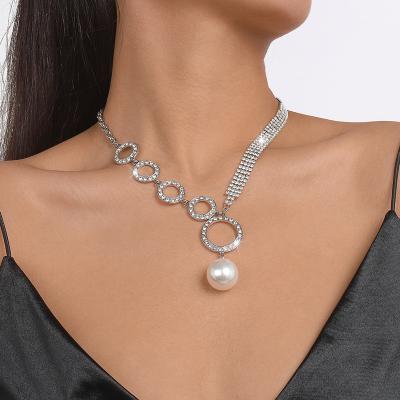 China Full Diamond Bling Choker Temperament Pearl Necklace Wedding Rhinestone Rhinestone Sparkle Necklace Women Friendly Material Pendant Accessories Fine Jewelry for sale