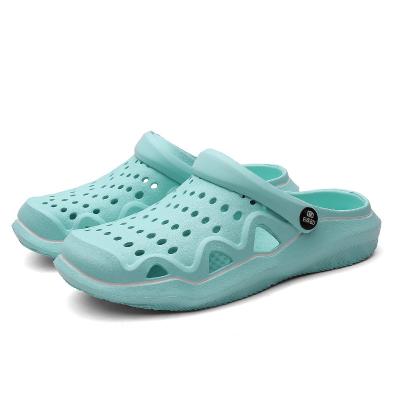 China Breathable Men Casual Sandals Breathable Indoor Shoes And Outdoor Garden Clogs Shoes Women Slippers for sale