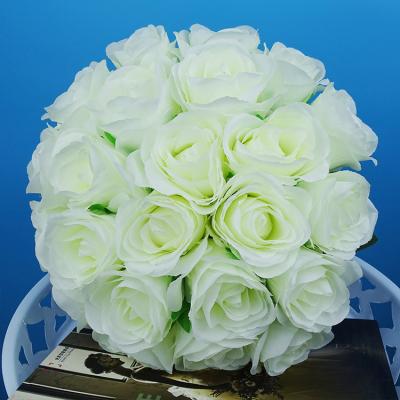 China Beautiful Artificial Flower Western Creative Colorful Bridesmaid Bridal Bouquet White Champagne Flowers Simulation Roses Wedding Artificial Hands Involvement Bouquet for sale