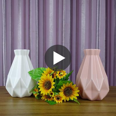 China Nordic Minimalist Modern Indoor Outdoor Decorative Tabletop Plant White Flower Wedding Plastic Vases For Hotel Office Home Decoration for sale