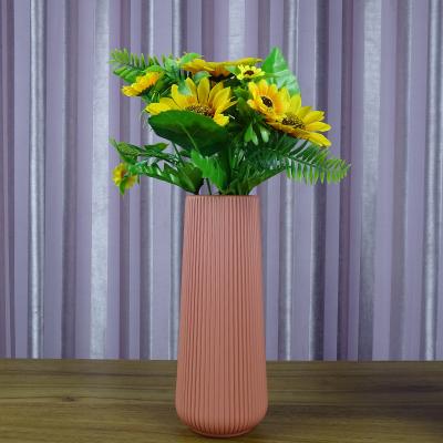 China Wholesale Minimalist Decorative Cheap Decorative Folding Modern Style Flower Vase Plastic Artificial Vase For Living Room for sale