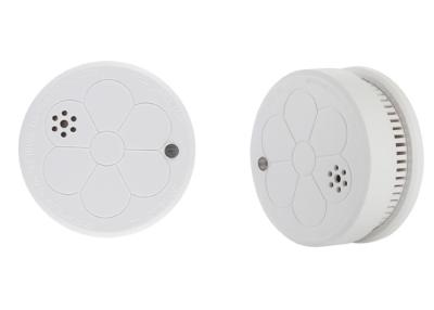 China Round Shape Home Fire Detectors Inside Battery Ivory White 5 Years Warranty Model for sale