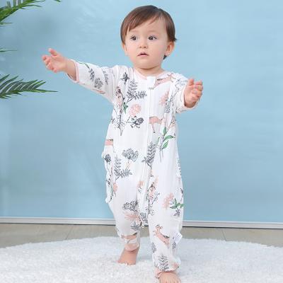 China Baby Antibacterial 100% Cotton Quilted Sleeping Bag For Winter Split-Leg Sleeping Bag For Newborn Infant Children for sale